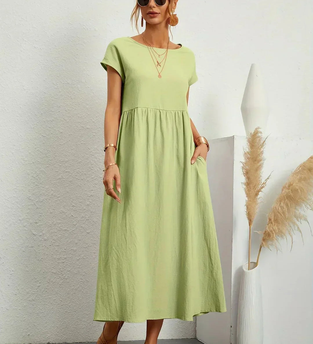 Gabriela - Vestido Elegante Midi Fluído Intemporal